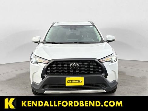 Used 2022 Toyota Corolla Cross LE w/ Black Badges Package (TMS) image 8