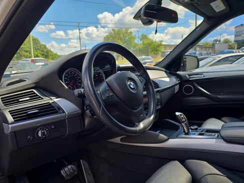 Used 2011 BMW X5 M image 17