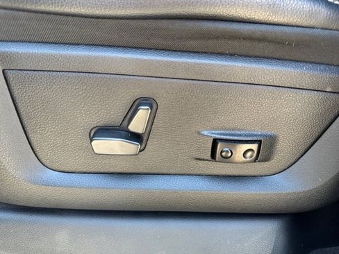Used 2022 RAM 2500 Laramie AWD/4WD image 13