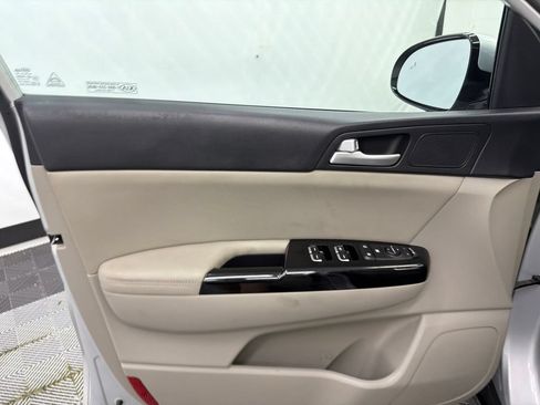 Used 2022 Kia Sportage Nightfall Edition w/ Nightfall Fwd Premium Package image 11