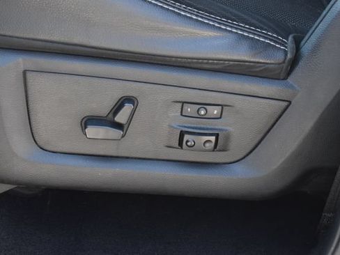 Used 2015 RAM 2500 Laramie AWD/4WD image 17