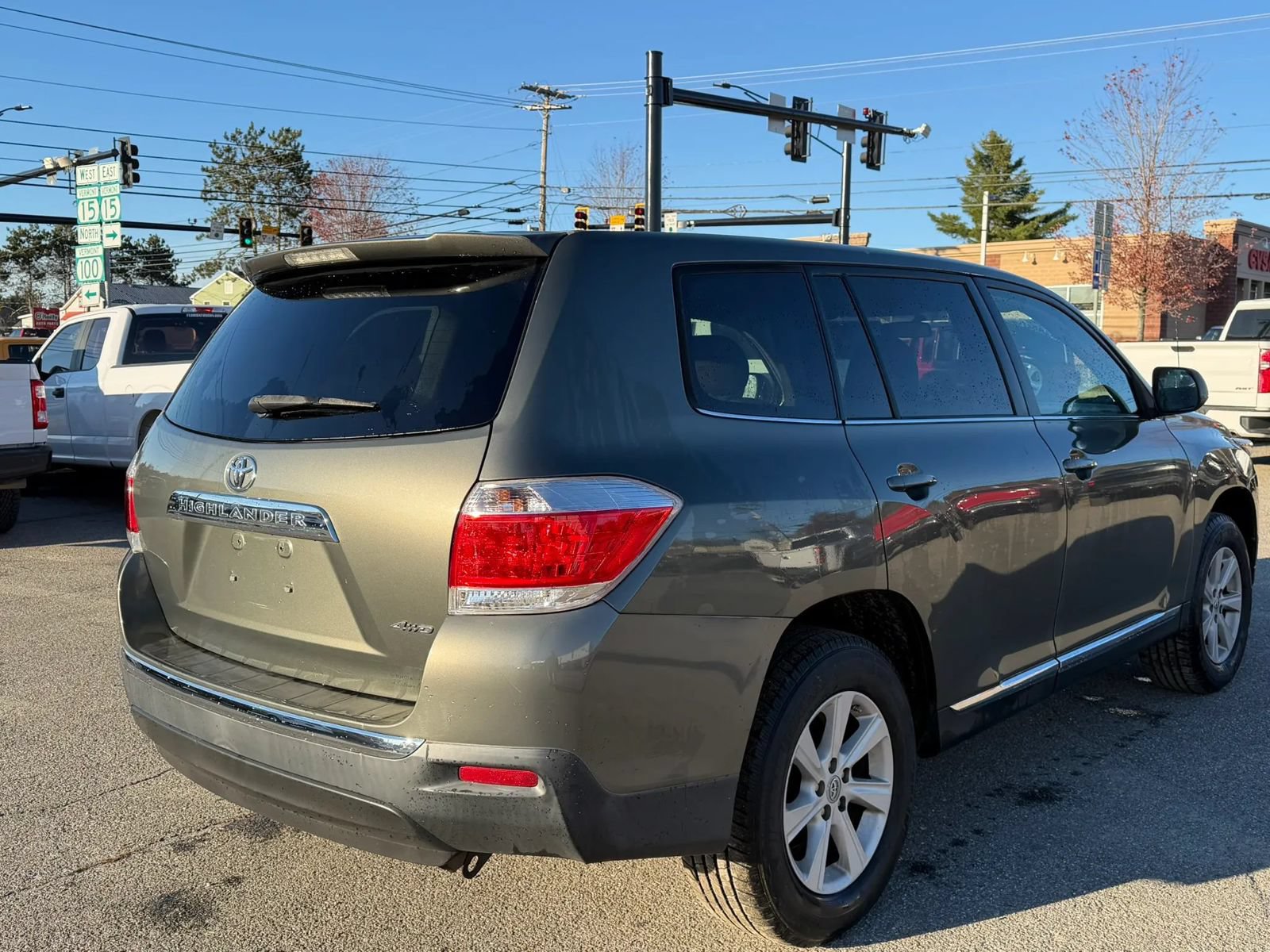 Used 2012 Toyota Highlander 4WD w/ Tow Pkg image 7