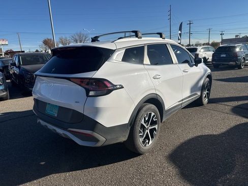 Used 2024 Kia Sportage EX image 11
