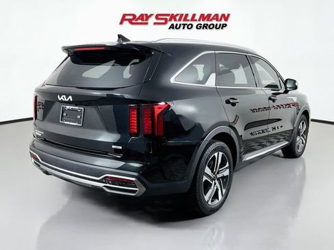 Used 2023 Kia Sorento EX AWD/4WD image 7