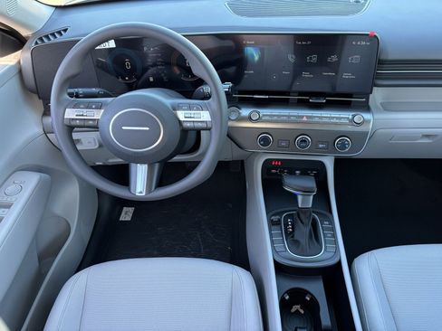 New 2026 Hyundai Kona SE image 14