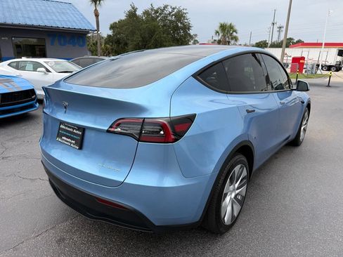 Used 2024 Tesla Model Y Long Range AWD/4WD image 5