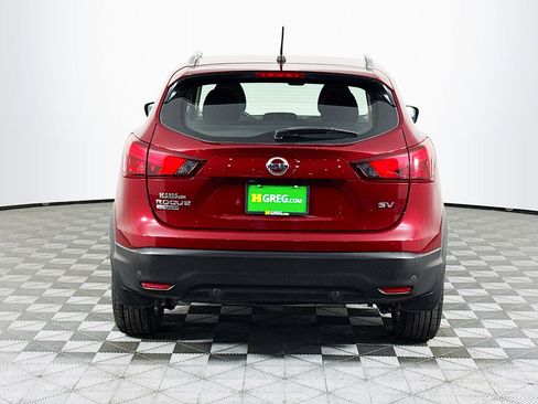 Used 2019 Nissan Rogue Sport SV w/ Technology Package image 8