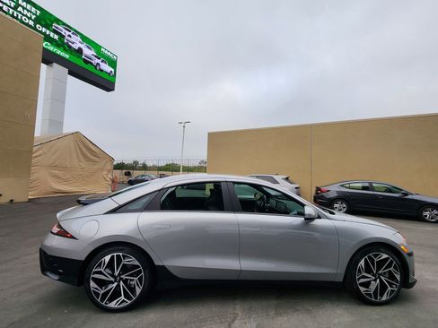 Certified 2025 Hyundai Ioniq 6 SEL image 8