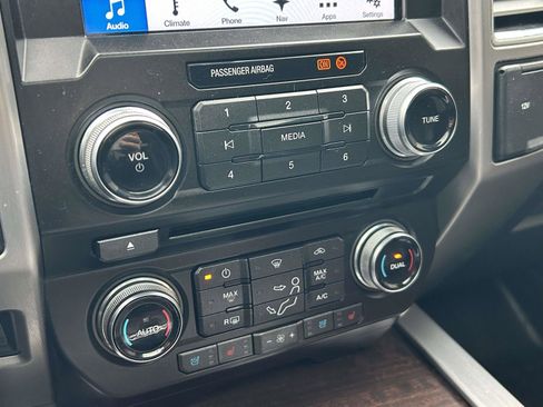 Used 2017 Ford F250 Platinum w/ Platinum Ultimate Package image 25