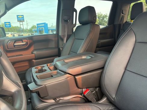 Used 2025 Chevrolet Silverado 1500 Custom Trail Boss w/ Dark Appearance Package image 24