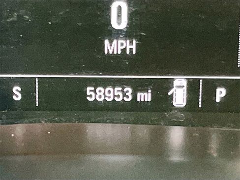 Used 2021 Chevrolet Equinox LS w/ LPO, Blackout Package image 12