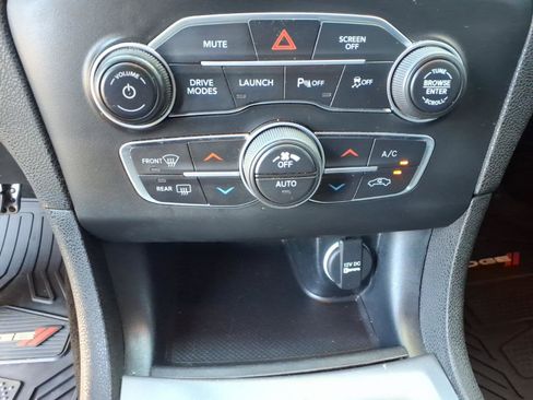 Used 2020 Dodge Charger Scat Pack RWD image 15