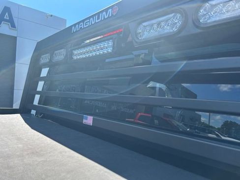 Used 2019 Ford F150 Lariat w/ Equipment Group 502A Luxury AWD/4WD image 14