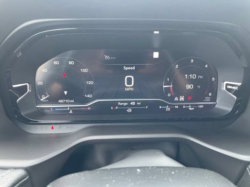 Used 2022 GMC Yukon Denali AWD/4WD image 23