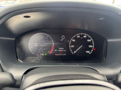 Certified 2025 Honda HR-V Sport image 16