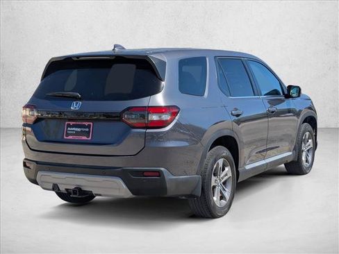 Used 2023 Honda Pilot EX-L image 5