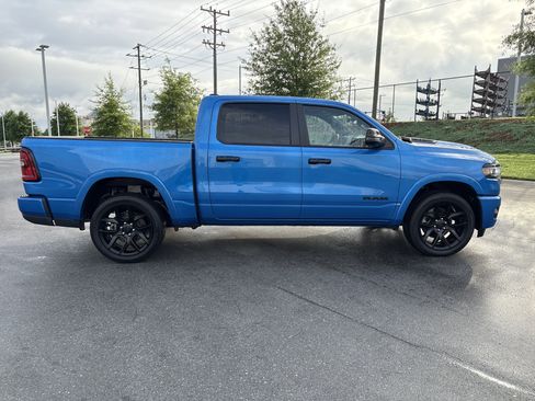 Used 2025 RAM 1500 Laramie w/ Night Edition AWD/4WD image 10
