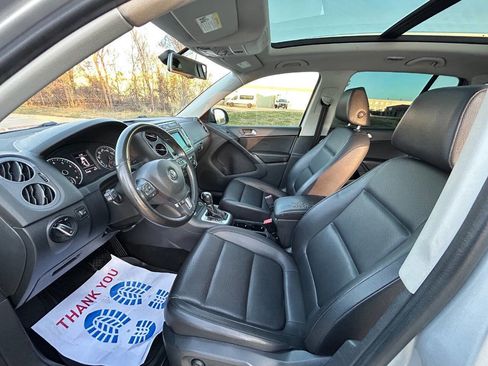 Used 2017 Volkswagen Tiguan Wolfsburg Edition image 12