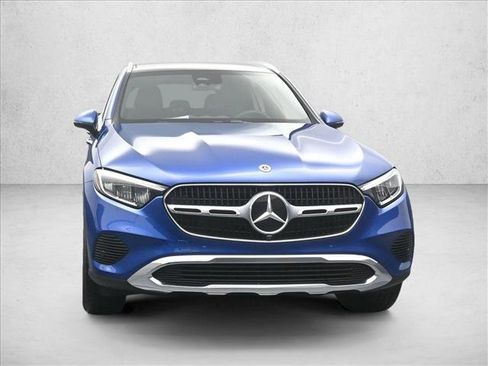 Certified 2025 Mercedes-Benz GLC 300 GLC 300 image 3