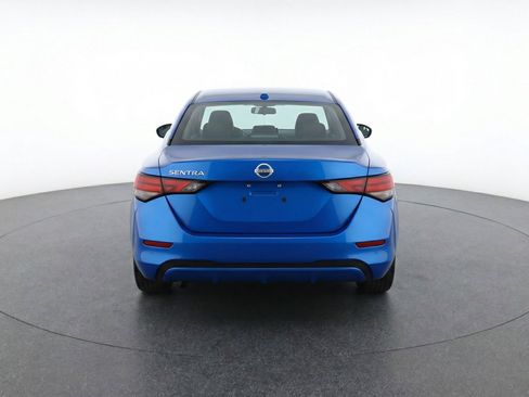 Used 2025 Nissan Sentra SV image 7
