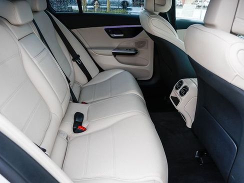 Used 2024 Mercedes-Benz C 300 4MATIC Sedan image 18