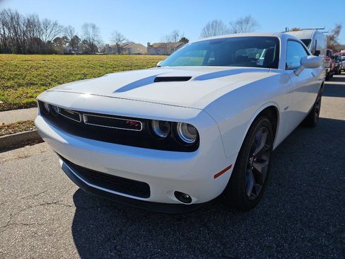 Used 2018 Dodge Challenger R/T Plus image 3