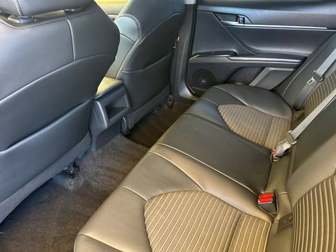 Certified 2020 Toyota Camry SE FWD image 14