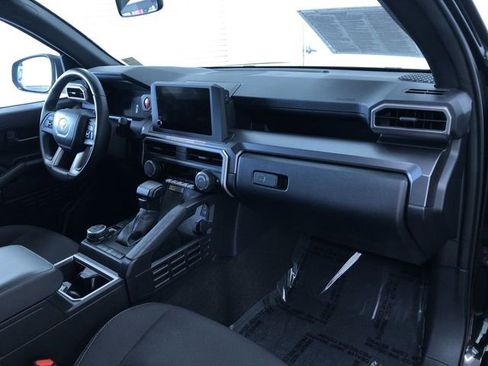 Certified 2025 Toyota 4Runner TRD Off-Road image 25