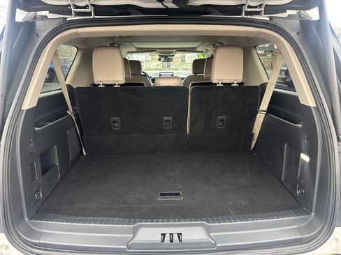Used 2022 Ford Expedition Max Limited image 5