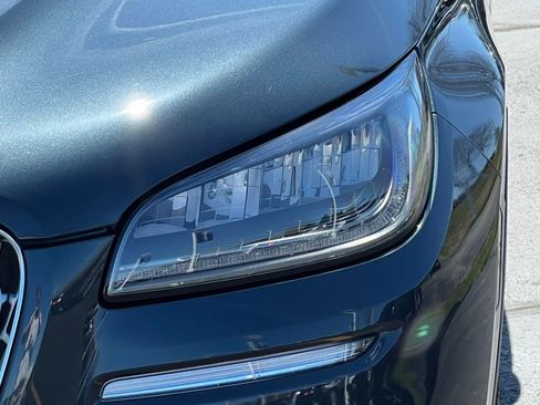 Used 2022 Lincoln Corsair Reserve w/ Equipment Group 201A image 38