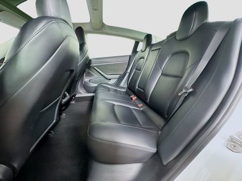 Used 2020 Tesla Model 3 Standard Range RWD image 32