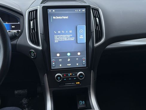Certified 2024 Ford Edge SE w/ Black Appearance Package AWD/4WD image 21