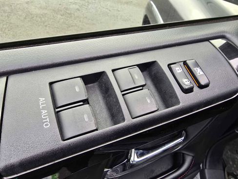 Used 2018 Toyota 4Runner TRD Off-Road Premium image 25