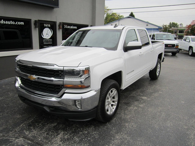 Used 2017 Chevrolet Silverado 1500 LT w/ All Star Edition AWD/4WD image 2