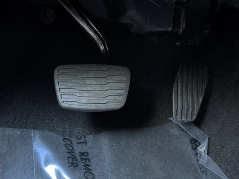 Used 2026 Chevrolet Colorado LT RWD image 39