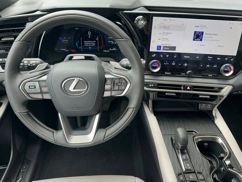 Certified 2025 Lexus RX 350 Premium w/ Convenience Package AWD/4WD image 17