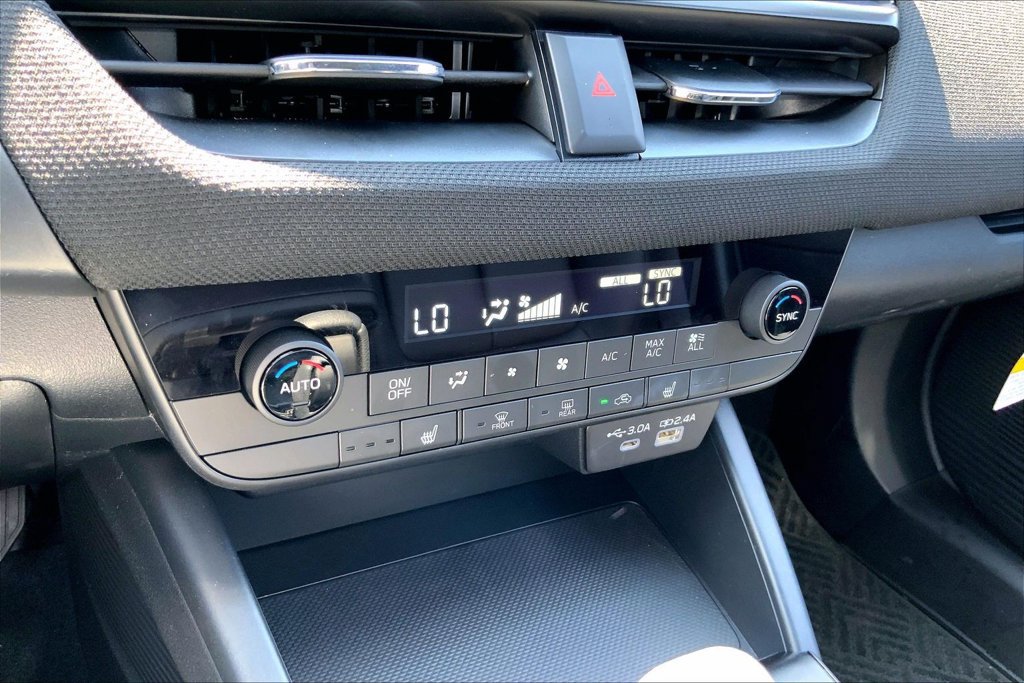 Certified 2026 Subaru Outback Premium AWD/4WD image 15