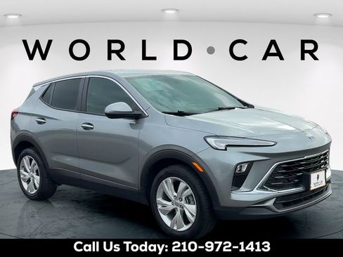 Used 2025 Buick Encore GX Preferred FWD image 1