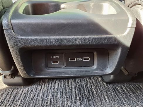 Used 2023 Honda Odyssey Touring image 35