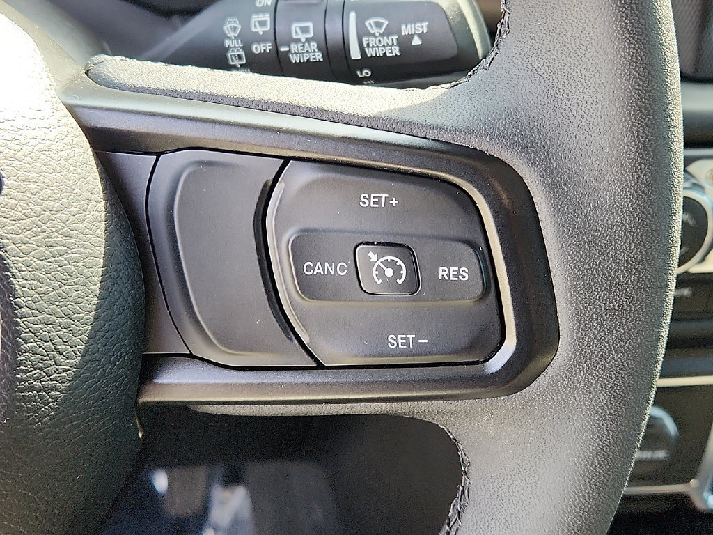 Certified 2023 Jeep Wrangler Unlimited w/ Cold Weather Group AWD/4WD image 22