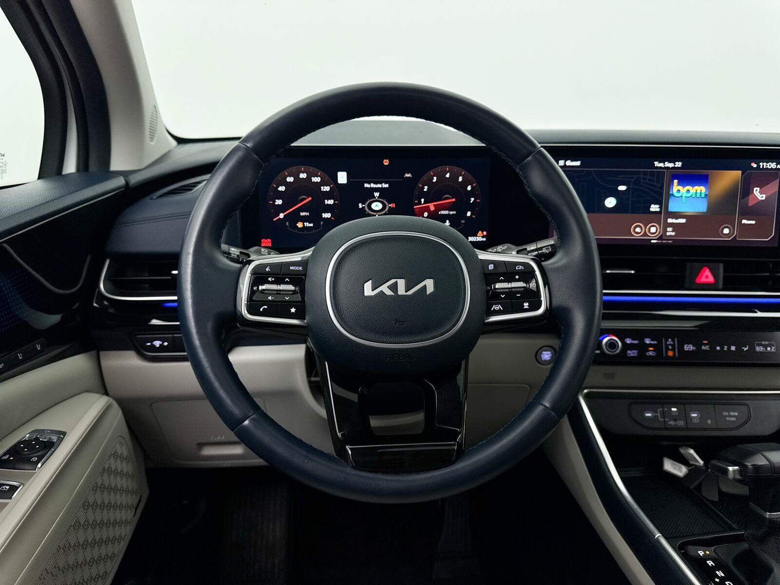 Used 2025 Kia Carnival SX Prestige FWD image 37