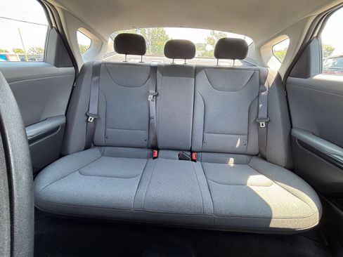 Used 2025 Kia K4 FWD image 32