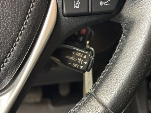 Used 2019 Toyota Corolla SE image 31