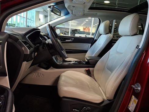 Used 2016 Ford Edge Titanium w/ Canadian Touring Package FWD image 12