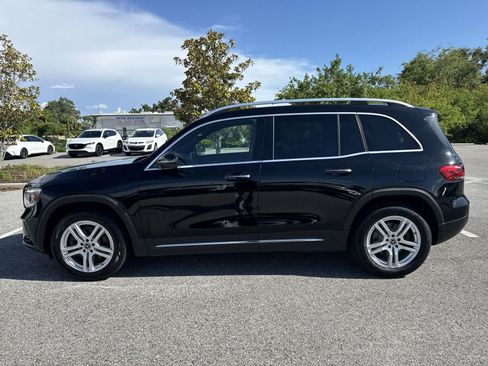 Used 2021 Mercedes-Benz GLB 250 image 3