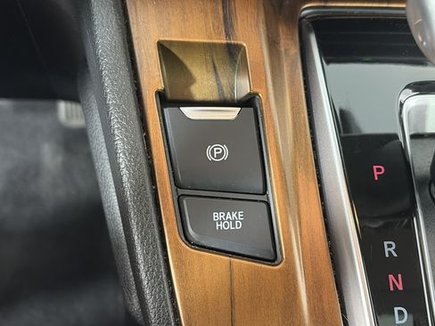 Used 2020 Honda CR-V Touring image 23