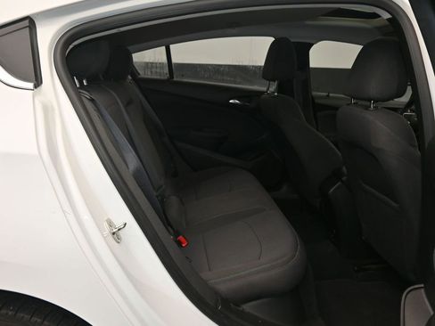 Used 2018 Chevrolet Cruze LT w/ Sun And Sound Package image 16