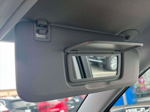 Used 2024 Chevrolet Equinox LS image 29