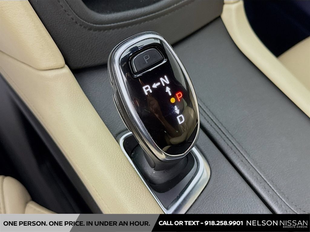 Used 2019 Cadillac XT5 Luxury FWD image 16
