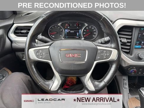 Used 2017 GMC Acadia SLE AWD/4WD image 25